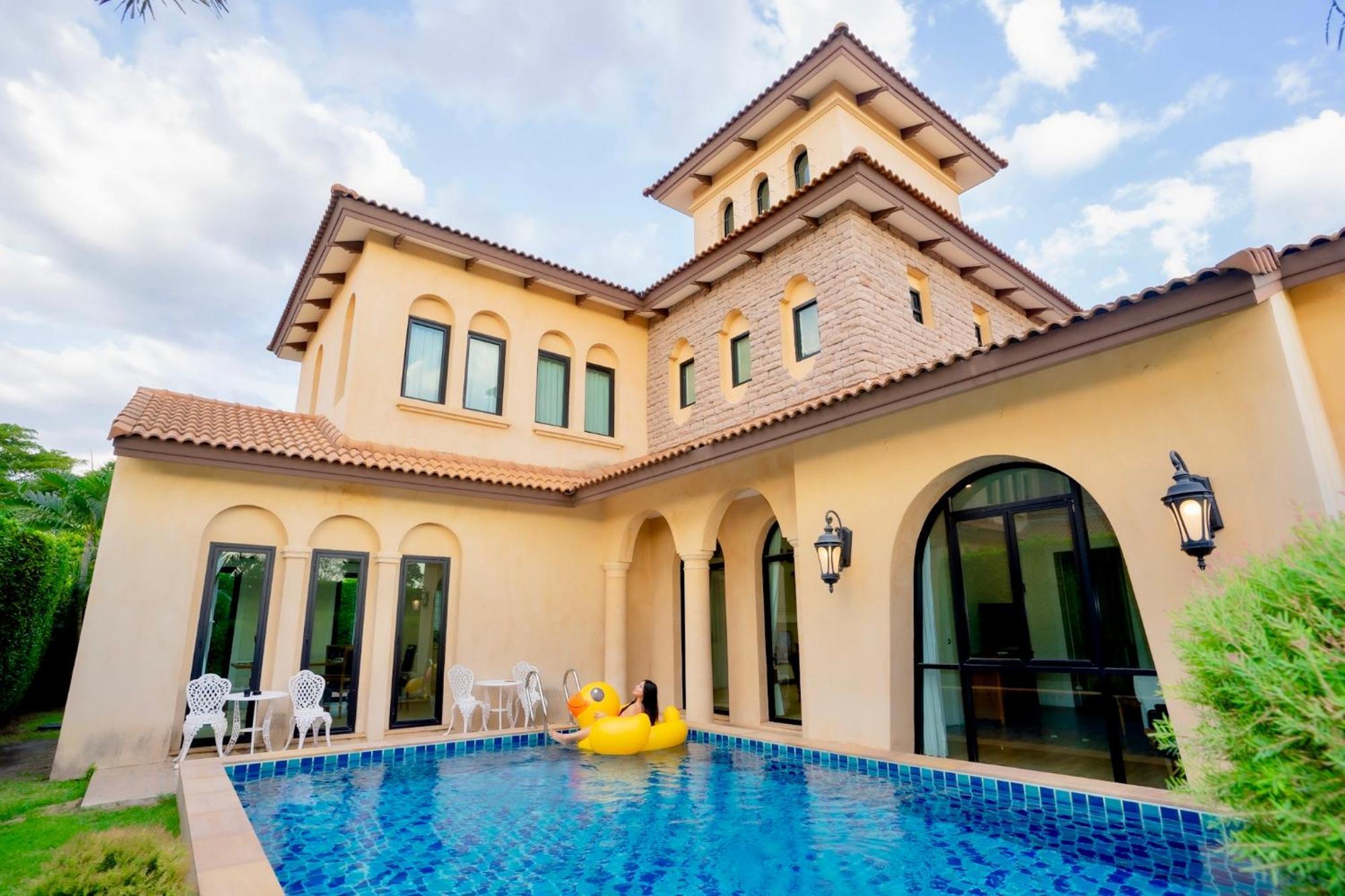 Chivani Pattaya Ngoại thất bức ảnh